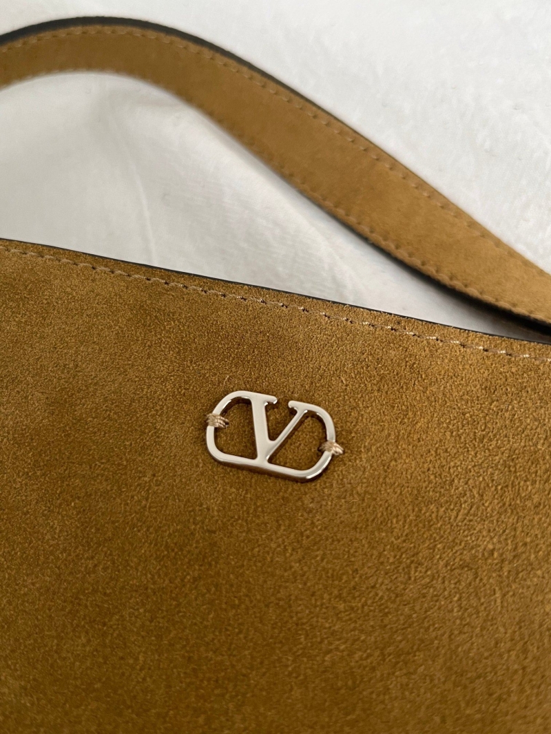 Va1e*ntin0 satchel bag